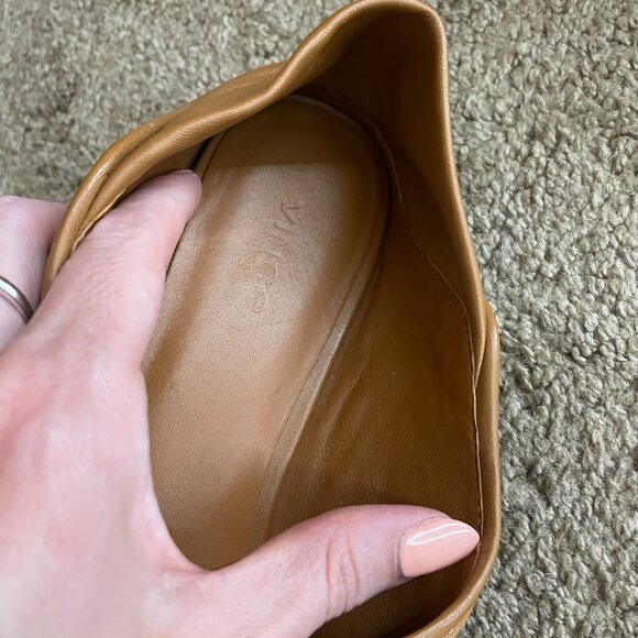 Vince Leather Camel Tan Flat Shoes Size 9.5 Loafers - Picture 4 of 4